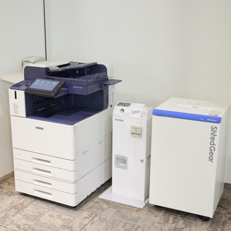 ビジネス機器完備! パソコンーつで仕事が始められる